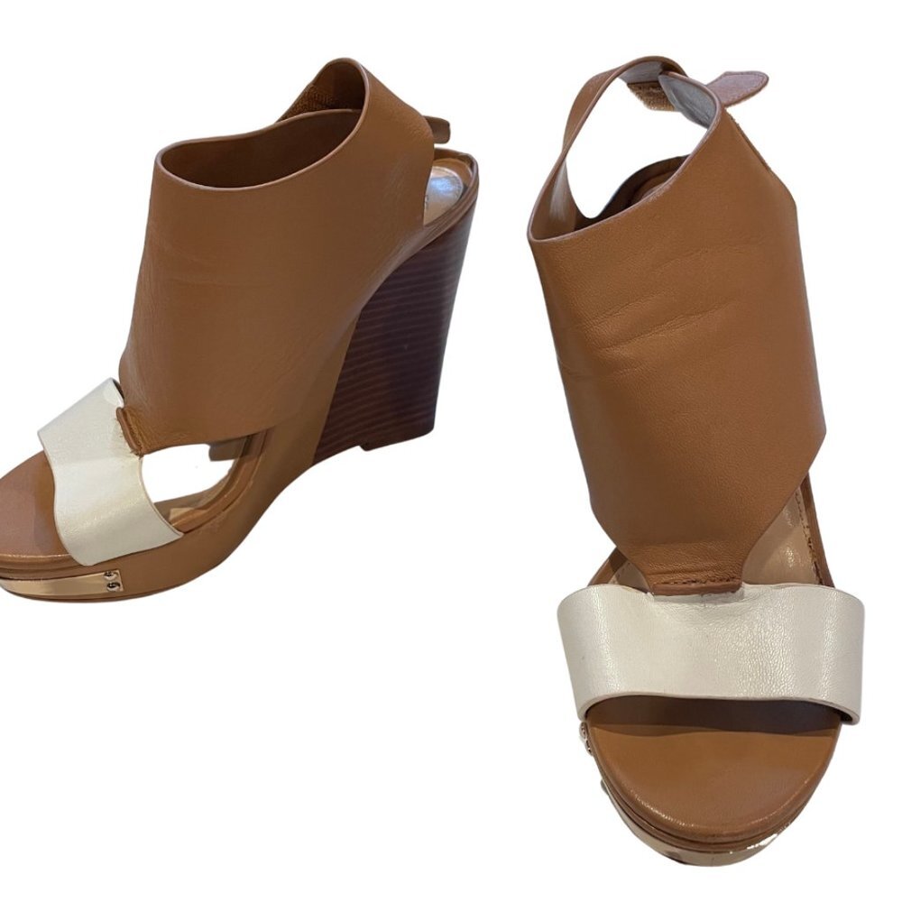 VINCE CAMUTO Winnie Cutout Leather Platform Wedges 8.5